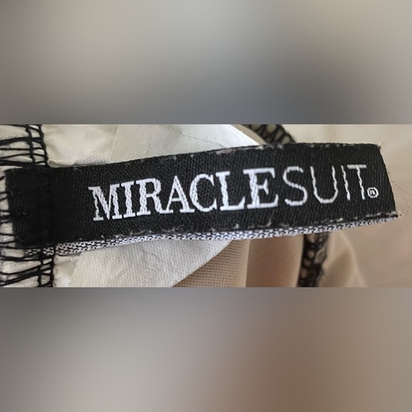 MIRACLESUIT brown/black, animal print one piece swimsuit, adjustable straps; 10 - Picture 5 of 7